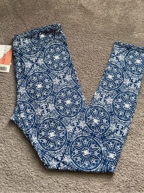 Large Honey & Lace Navy/White Medallion Laguna Leggings